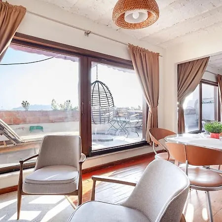 Magnificent View, In The Center