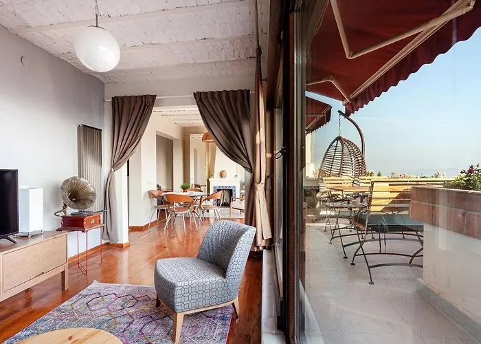 Magnificent View, In The Center